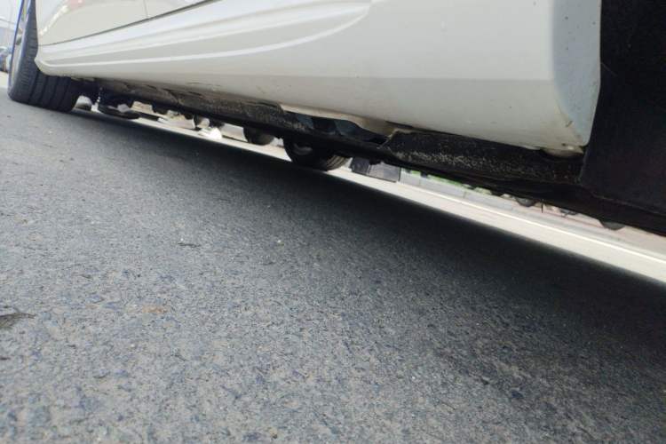 Used Mercedes-Benz E-Class 2014 Restyled E 300 L Sport Edition Chassis Rear Left