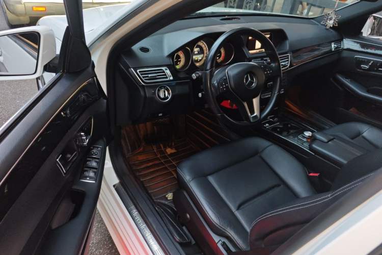 Used Mercedes-Benz E-Class 2014 E 260 L Sport Edition Driver Seat