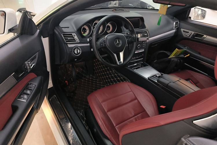 Used Mercedes-Benz E-Class 2014 E 200 Coupe Driver Seat