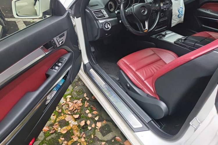 Used Mercedes-Benz E-Class 2014 E 260 Coupe Driver Seat