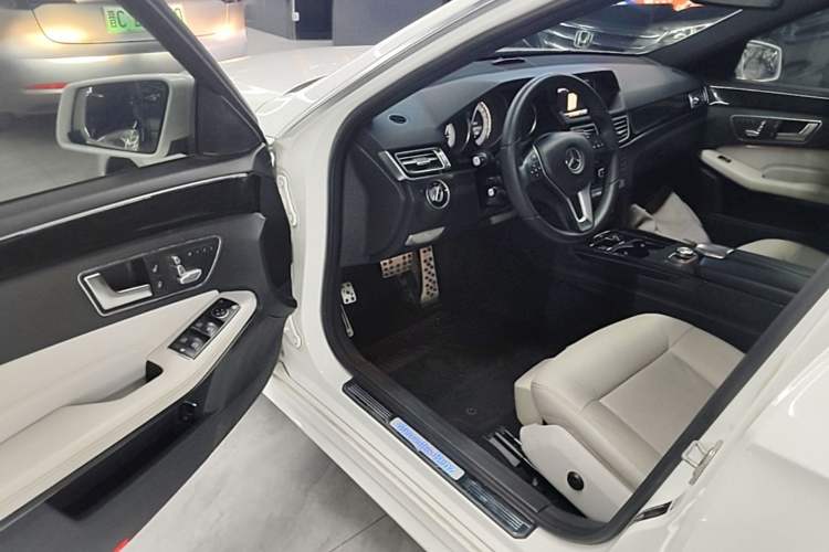 Used Mercedes-Benz E-Class 2014 Restyled E 260 L Sport Edition Driver Seat
