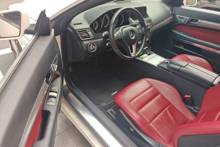 Used Mercedes-Benz E-Class 2014 E 200 Coupe Driver Seat