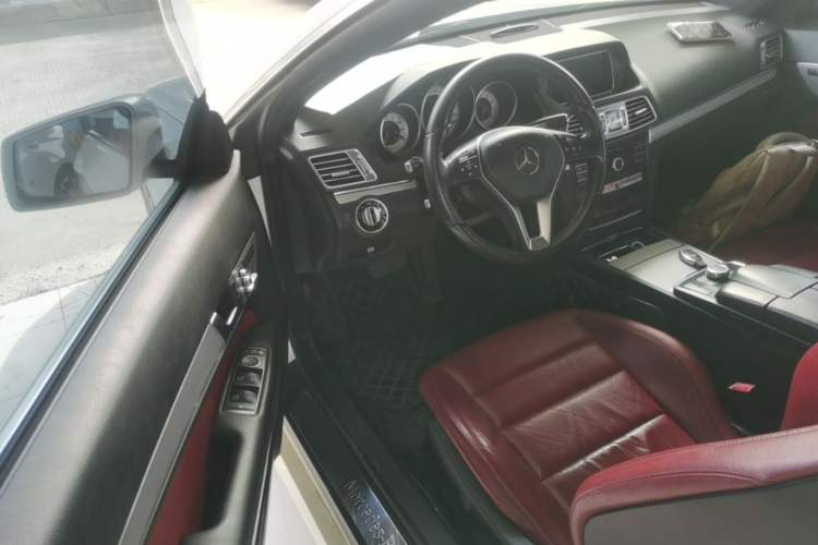 Used Mercedes-Benz E-Class 2014 E 260 Coupe Driver Seat