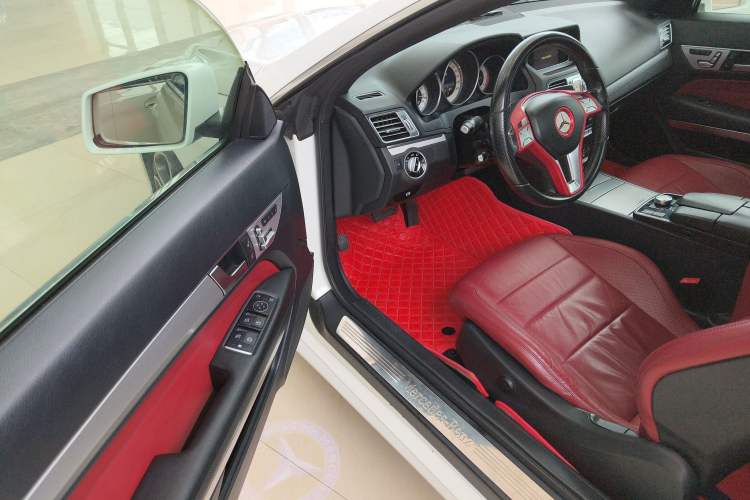 Used Mercedes-Benz E-Class 2014 E 200 Coupe Driver Seat