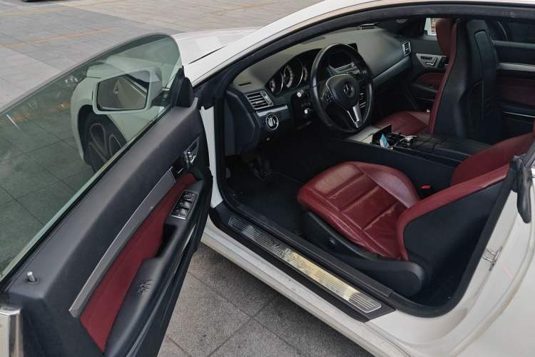 Used Mercedes-Benz E-Class 2014 E 200 Coupe Driver Seat