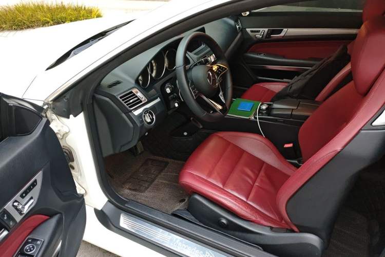 Used Mercedes-Benz E-Class 2014 E 200 Coupe Driver Seat