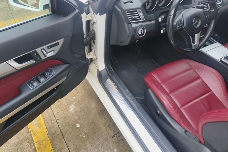 Used Mercedes-Benz E-Class 2014 E 200 Coupe Driver Seat