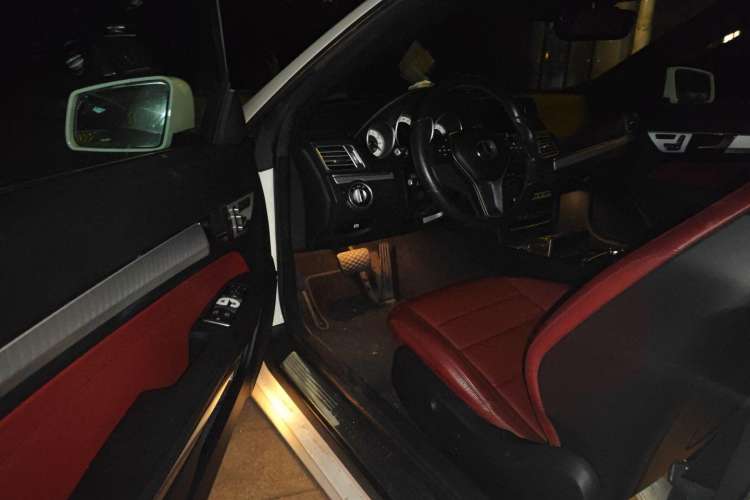 Used Mercedes-Benz E-Class 2014 E 260 Convertible Coupe Driver Seat