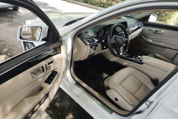 Used Mercedes-Benz E-Class 2014 E 260 L Sport Edition Driver Seat