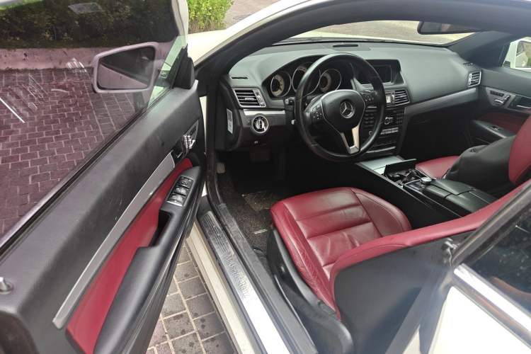 Used Mercedes-Benz E-Class 2014 E 200 Coupe Driver Seat