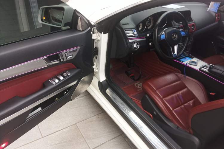 Used Mercedes-Benz E-Class 2014 E 260 Coupe Driver Seat