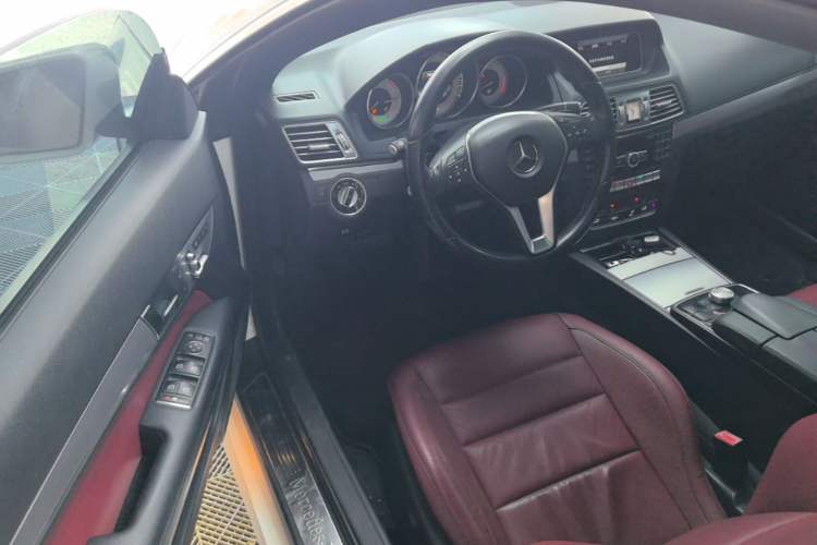 Used Mercedes-Benz E-Class 2014 E 200 Coupe Driver Seat