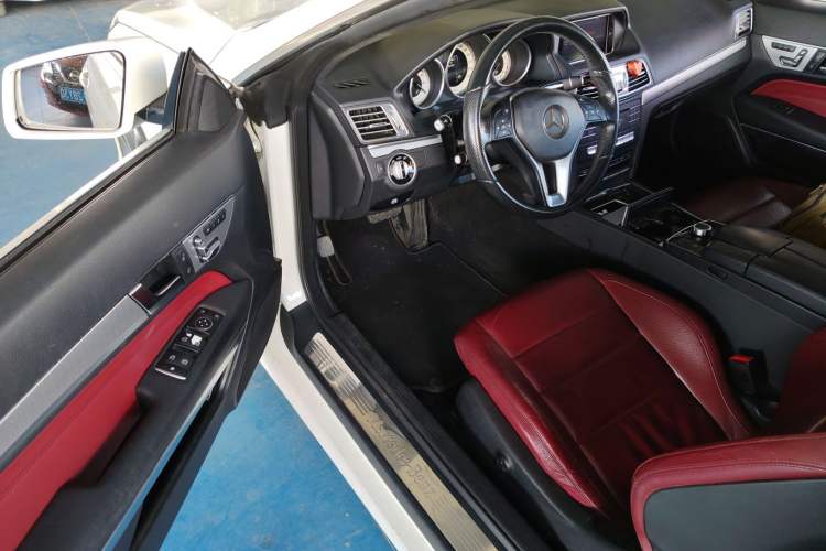 Used Mercedes-Benz E-Class 2014 E 200 Coupe Driver Seat