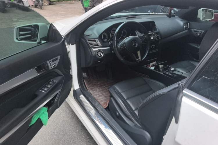Used Mercedes-Benz E-Class 2014 E 260 Coupe Driver Seat