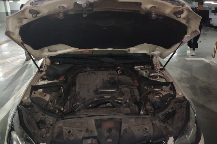Used Mercedes-Benz E-Class 2014 E 200 Coupe Engine Bay