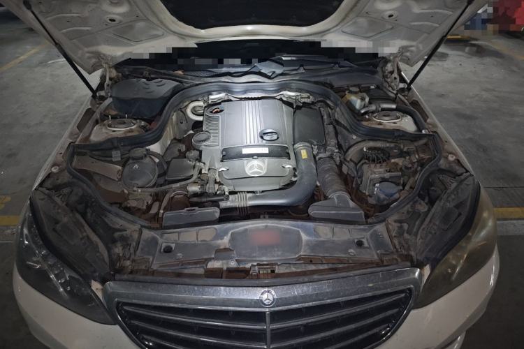 Used Mercedes-Benz E-Class 2014 E 260 L Luxury Model Engine Bay