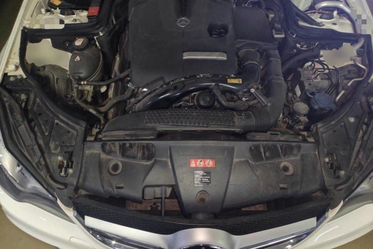 Used Mercedes-Benz E-Class 2014 E 200 Coupe Engine Bay