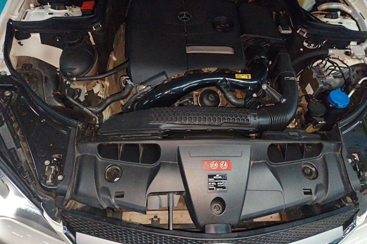 Used Mercedes-Benz E-Class 2014 E 200 Coupe Engine Bay