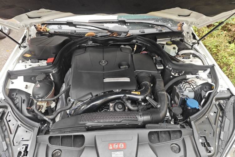 Used Mercedes-Benz E-Class 2014 E 200 Coupe Engine Bay