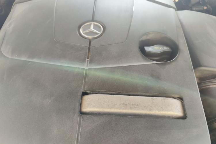 Used Mercedes-Benz E-Class 2014 E 200 Coupe Engine Bay