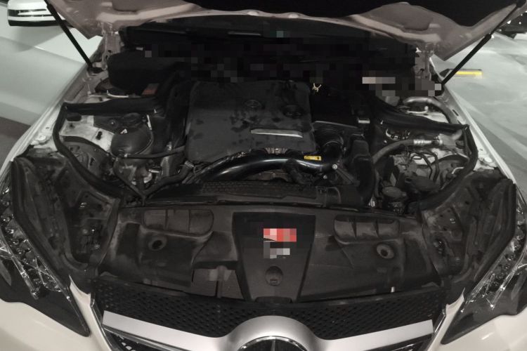 Used Mercedes-Benz E-Class 2014 E 260 Coupe Engine Bay