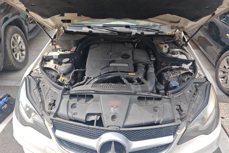Used Mercedes-Benz E-Class 2014 E 200 Coupe Engine Bay