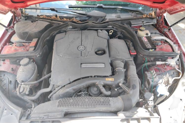 Used Mercedes-Benz E-Class 2014 E 260 Coupe Engine Bay