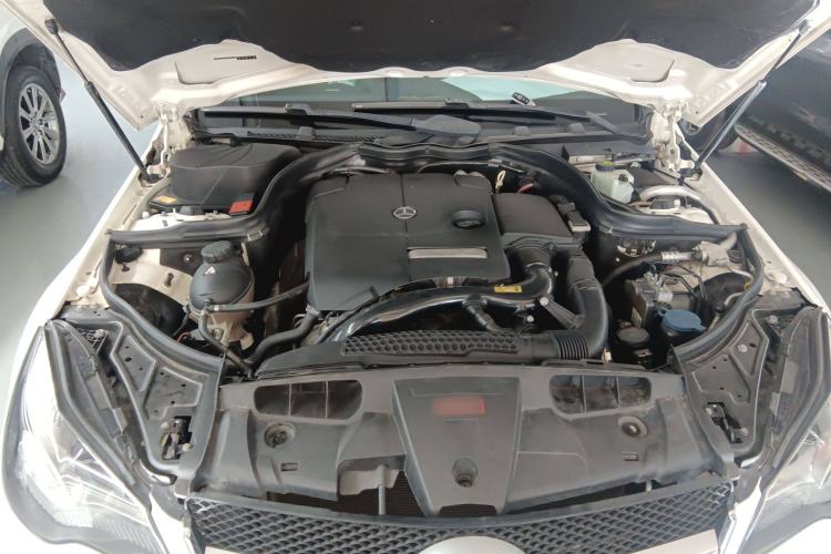 Used Mercedes-Benz E-Class 2014 E 200 Coupe Engine Bay