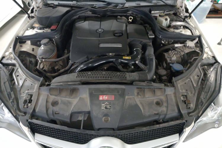 Used Mercedes-Benz E-Class 2014 E 200 Coupe Engine Bay