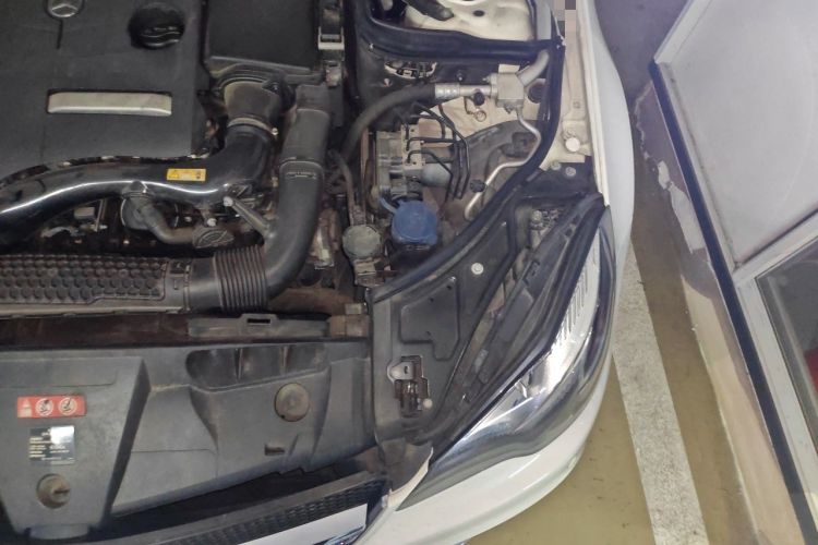 Used Mercedes-Benz E-Class 2014 E 200 Coupe Engine Bay Left
