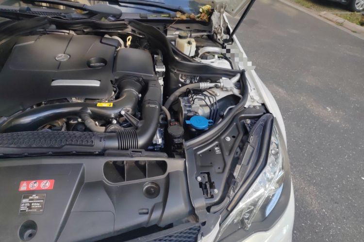 Used Mercedes-Benz E-Class 2014 E 260 Coupe Engine Bay Left