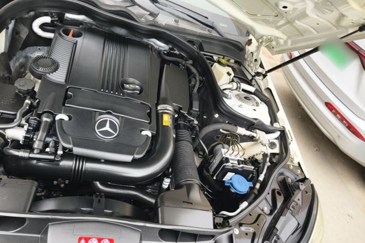 Used Mercedes-Benz E-Class 2014 E 260 L Sport Edition Engine Bay Left