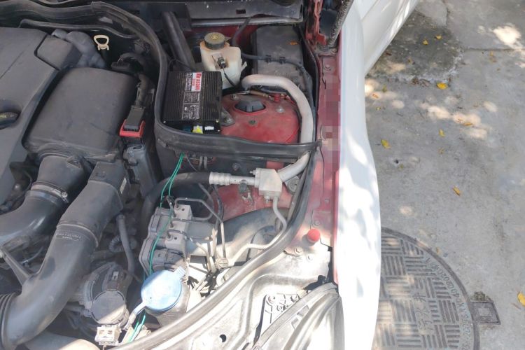 Used Mercedes-Benz E-Class 2014 E 260 Coupe Engine Bay Left