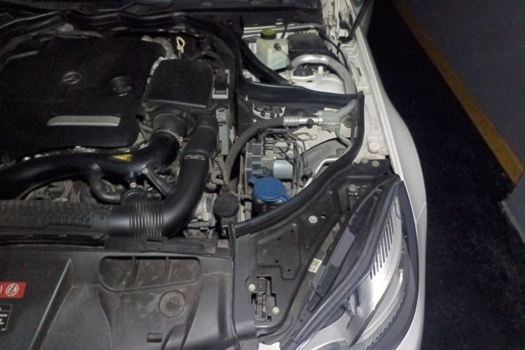 Used Mercedes-Benz E-Class 2014 E 200 Coupe Engine Bay Left