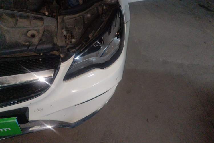 Used Mercedes-Benz E-Class 2014 E 200 Coupe Engine Bay Left