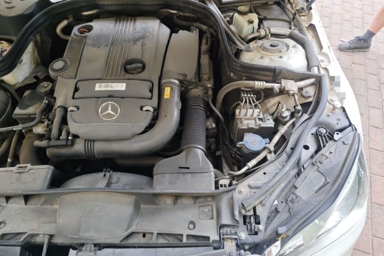 Used Mercedes-Benz E-Class 2014 Restyled E 260 L Sport Edition Engine Bay Left