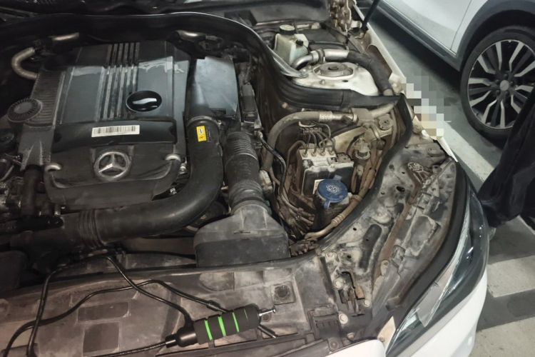 Used Mercedes-Benz E-Class 2014 Restyled E 260 L Sport Edition Engine Bay Left
