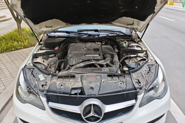 Used Mercedes-Benz E-Class 2014 E 200 Coupe Engine Bay