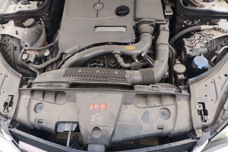 Used Mercedes-Benz E-Class 2014 E 200 Coupe Engine Bay