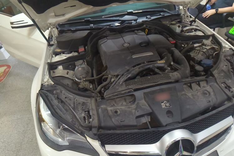 Used Mercedes-Benz E-Class 2014 E 200 Coupe Engine Bay Right