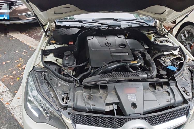 Used Mercedes-Benz E-Class 2014 E 260 Coupe Engine Bay Right