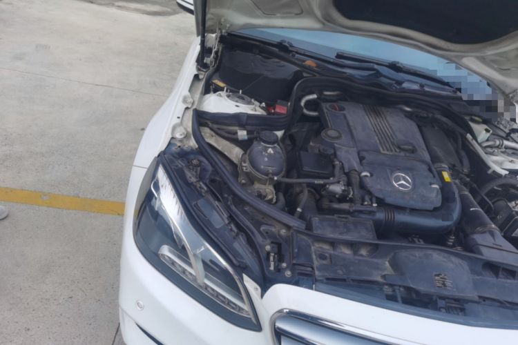 Used Mercedes-Benz E-Class 2014 Restyled E 260 L Sport Edition Engine Bay Right