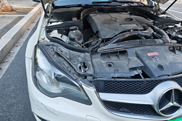 Used Mercedes-Benz E-Class 2014 E 200 Coupe Engine Bay Right