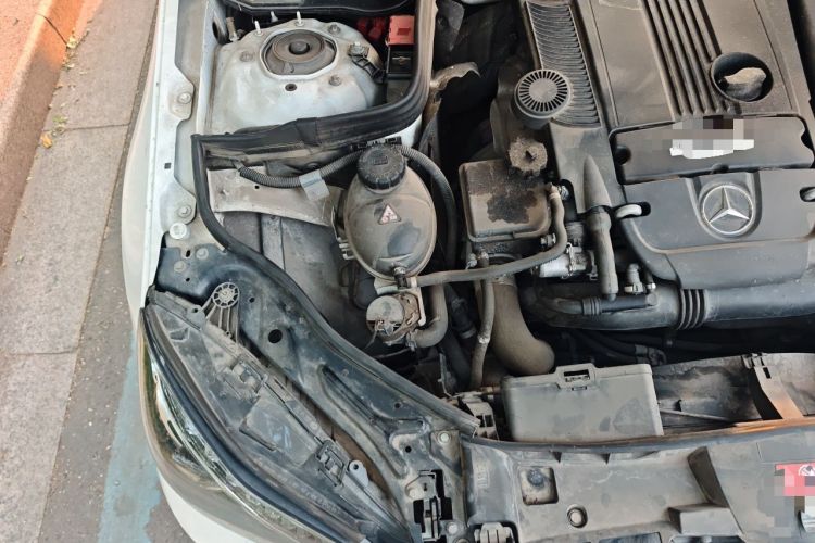 Used Mercedes-Benz E-Class 2014 E 260 L Engine Bay Right