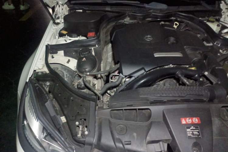 Used Mercedes-Benz E-Class 2014 E 200 Coupe Engine Bay Right