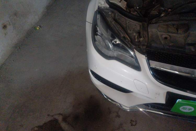 Used Mercedes-Benz E-Class 2014 E 200 Coupe Engine Bay Right