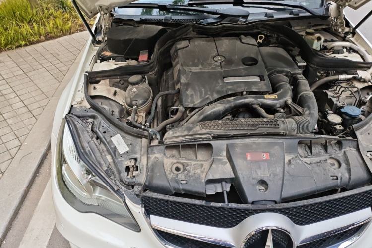 Used Mercedes-Benz E-Class 2014 E 200 Coupe Engine Bay Right