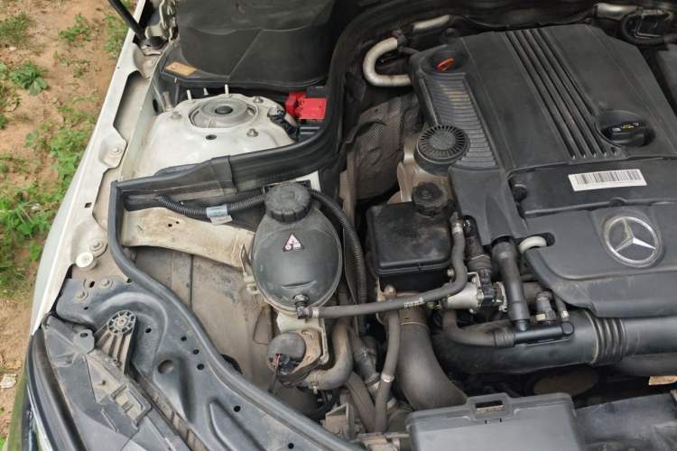 Used Mercedes-Benz E-Class 2014 Restyled E 260 L Sport Edition Engine Bay Right