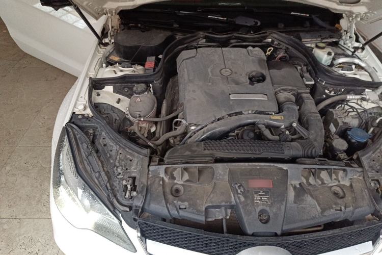 Used Mercedes-Benz E-Class 2014 E 200 Coupe Engine Bay Right