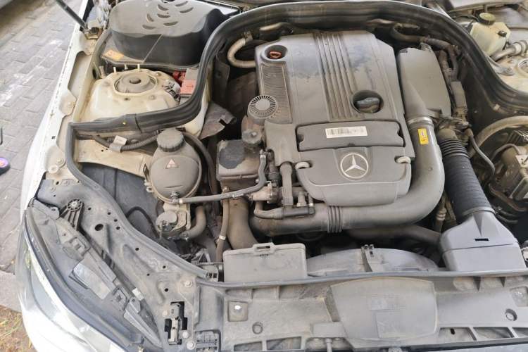 Used Mercedes-Benz E-Class 2014 Restyled E 260 L Sport Edition Engine Bay Right
